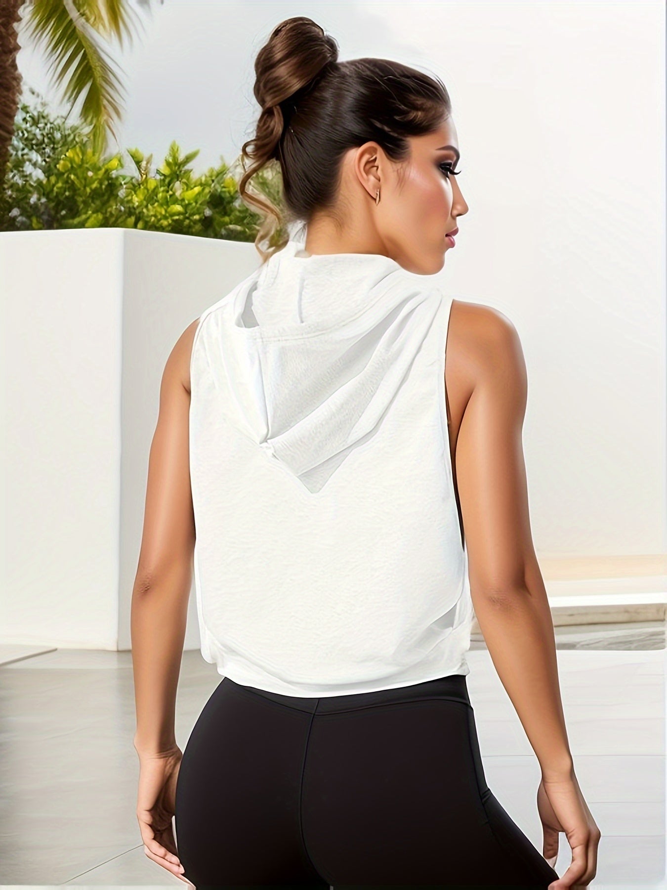 Women's Sleeveless Hooded T-Shirt with Letter Print, Loose Fit Casual Sportswear Top, Breathable Activewear Tank