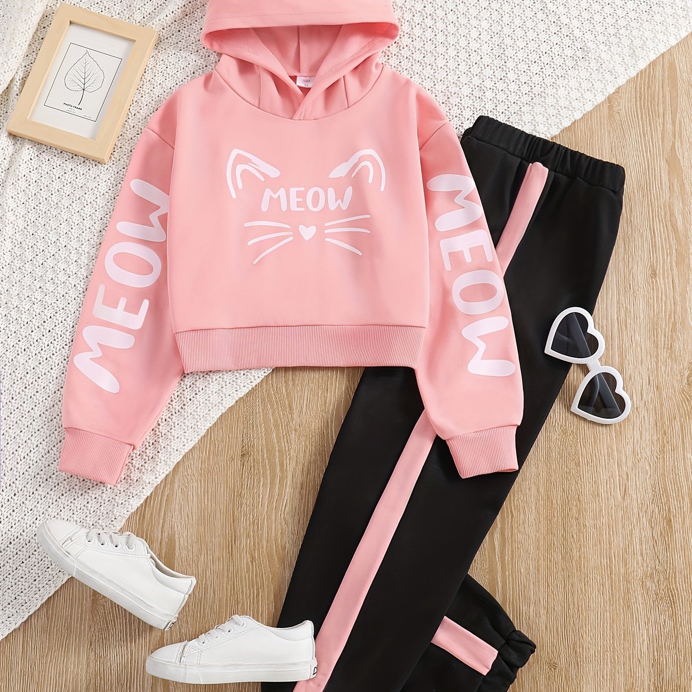 Girls' Letter and Cat Print Hoodie Sweatshirt Set, Spring/Autumn Casual Sportswear Two-Piece for Kids (Medium/Large), Perfect for Outdoor
